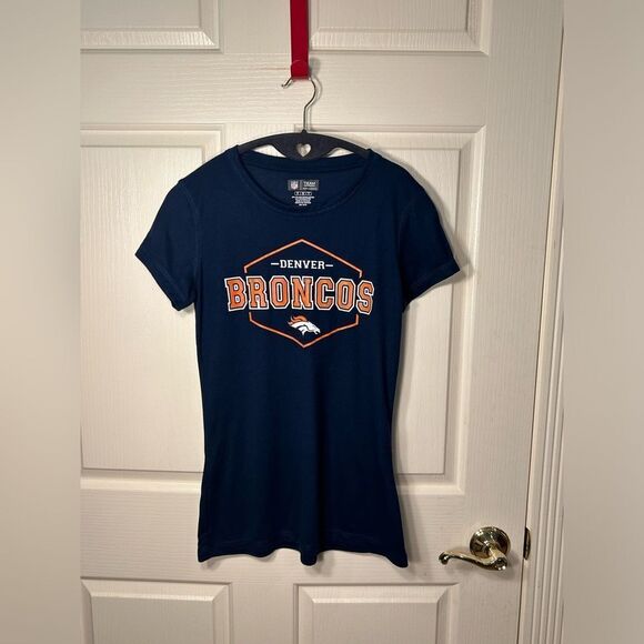 NFL Team apparel - Denver BRONCOS - Picture 1 of 3